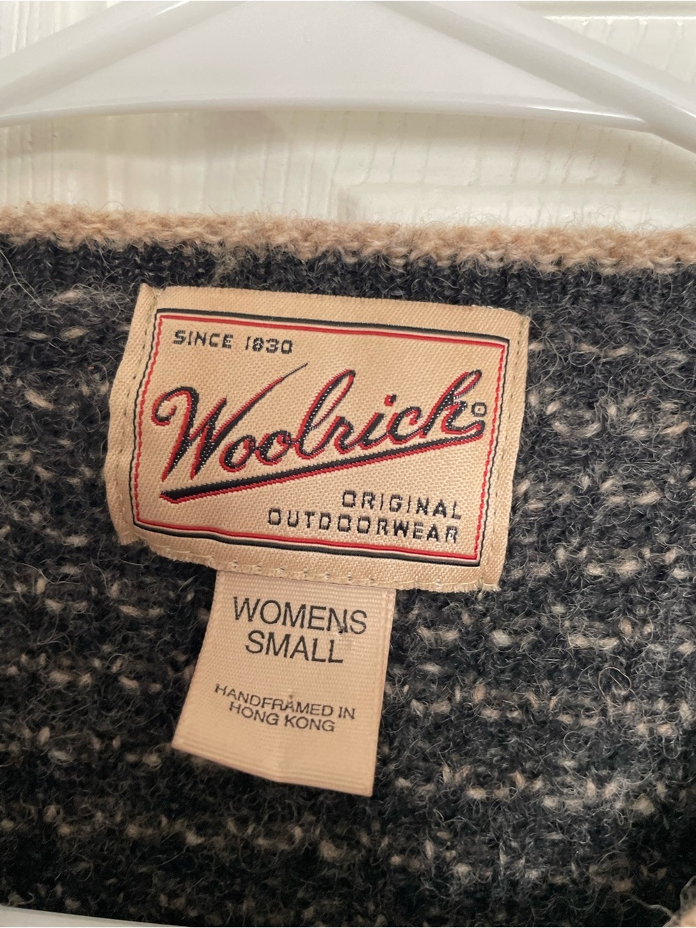 Vintage Woolrich 100% Wool Womens size S Dark Grey & Cream Button Cardigan - Picture 3 of 9